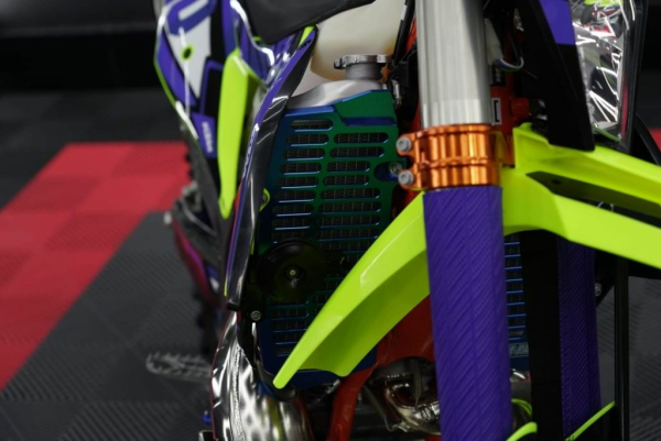 TPS-érzékelő védőburkolat KTM/Husqvarna/GAS GAS TPI 2018–2023-as modellekhez, narancssárga, Fm-Parts, piros, 6, nordicamoto.ro