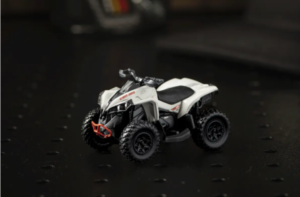Can-Am Renegade X XC modell, 1:32 méretarány, 3, nordicamoto.ro