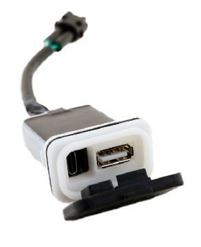 CFMOTO USB TYPE-C TÖLTŐADAPTER – FEKETE, 7, nordicamoto.ro