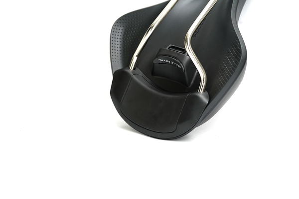 Saddle On Black, 2, nordicamoto.ro