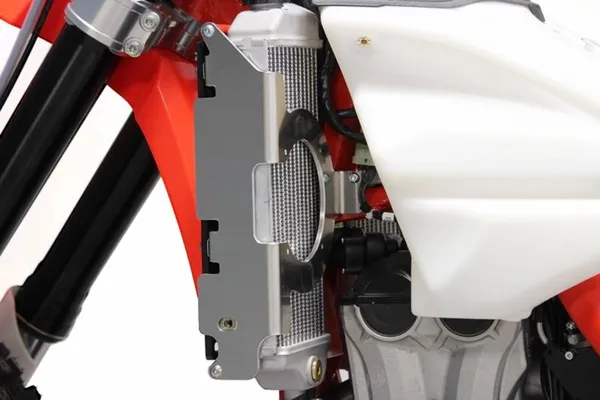 AXP Racing Xtrem Beta RR 350/480 4T '20–'24 alumínium hűtővédő, 2, nordicamoto.ro