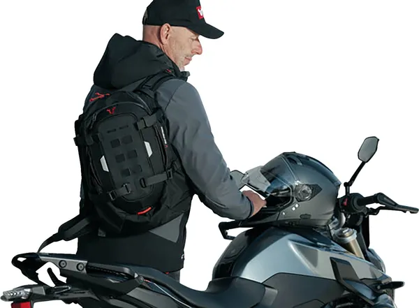 PRO Cosmo 16L hátizsák – Fekete/antracit Sw-Motech BCRUC0000430000, 7, nordicamoto.ro