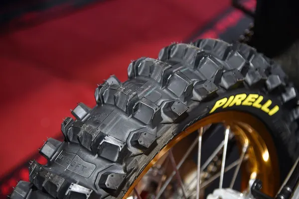 Pirelli Scorpion MX Soft 100/90-19 hátsó gumiabroncs, 4, nordicamoto.ro