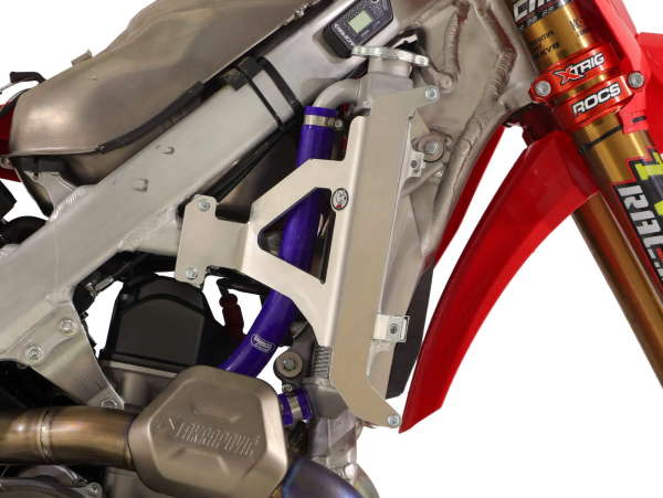 AXP Racing hűtővédő a Honda CRF 450 R/RX/X/RL (2025–2026) modellekhez – alumínium, 7, nordicamoto.ro
