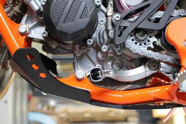 AXP Racing motorvédő KTM/Husqvarna/Gas Gas 85 cc '18–'24, fekete, 2, nordicamoto.ro