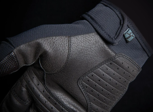 Manusi Textil/Piele Icon Stormhawk CE Black/Gray XL, 7, nordicamoto.ro