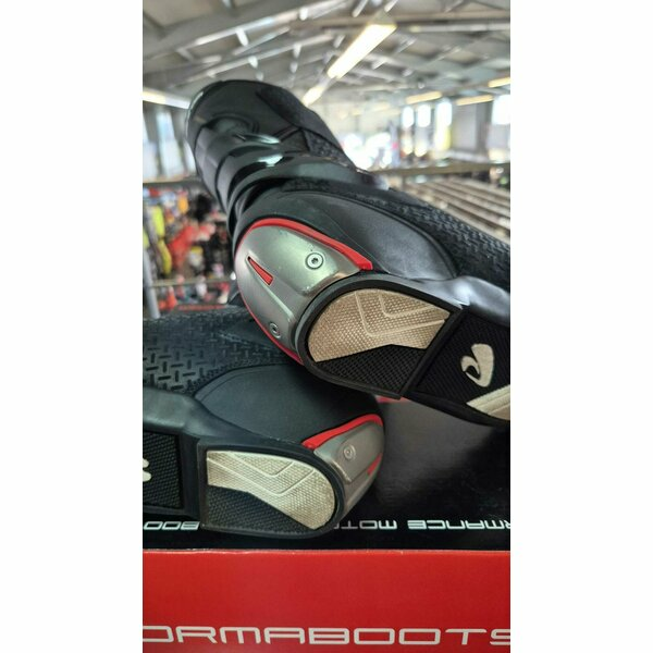 Cizme sport/touring FORMA PHANTOM - Produs RESIGILAT Negru 44, 4, nordicamoto.ro
