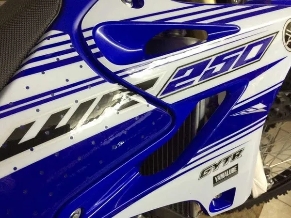 AXP Racing hűtővédő a Yamaha YZ 250/WR 250/X (2005–2021) modellekhez – alumínium, 2, nordicamoto.ro