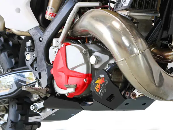 AXP Racing Xtrem Rieju MR 250 Pro/MR 300 Pro '21–'24 fekete motorvédő, 2, nordicamoto.ro