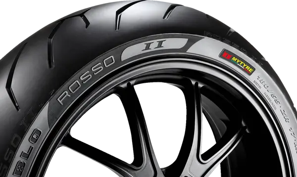 Hátsó gumiabroncs: 130/70-17 Pirelli Diablo Rosso II, 4, nordicamoto.ro