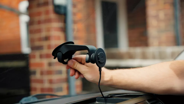 Quad Lock Pro autós telefon tartó szélvédőre vagy műszerfalra QLM-CAR-6, 6, nordicamoto.ro