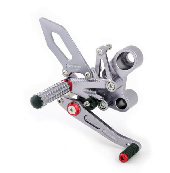 CFMOTO 800NK JOBB OLDALI FELEMELT LÉPCSŐ – TITANIUM, 1, nordicamoto.ro