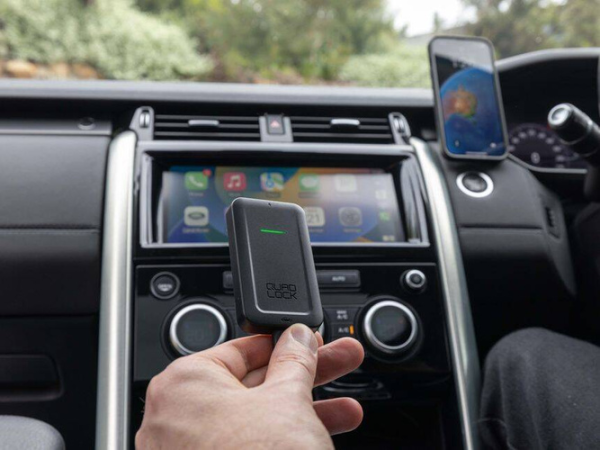 Quad Lock vezeték nélküli adapter az Apple CarPlayhez, 4, nordicamoto.ro