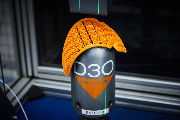 Furygan D3O Ghost L2 mellvédők, narancssárga, 3, nordicamoto.ro