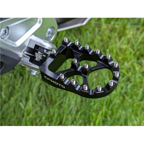 CFMOTO 450MT / 800MT / 800MT-X MOTOROS LÉPCSŐK – ALUMÍNIUM, FEKETE, 4, nordicamoto.ro
