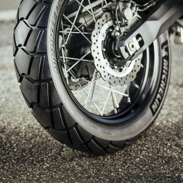 Hátsó gumiabroncs: 170/60R17 MICHELIN Anakee Adventure II, 8, nordicamoto.ro