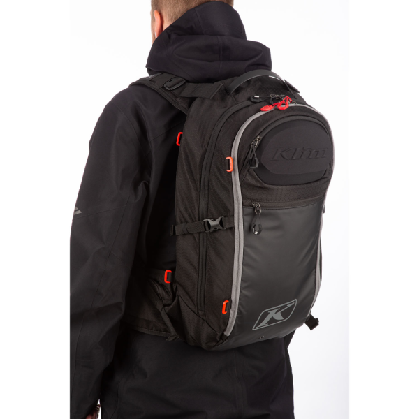 Klim Krew 22 Fiery Red – Black motoros hátizsák, 13, nordicamoto.ro