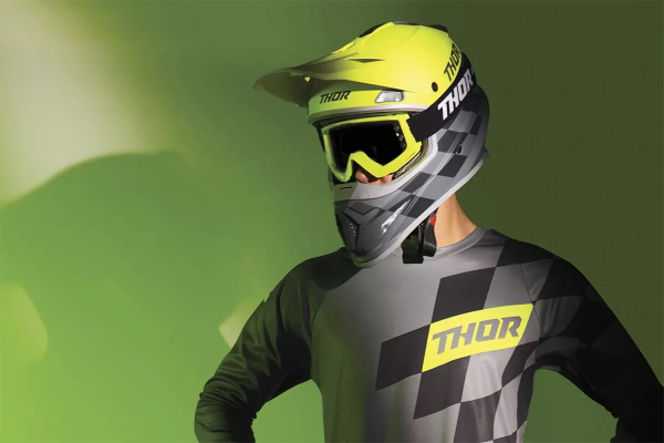 Thor Combat Racer szemüveg, fekete/fluoreszkáló zöld/fluoreszkáló sárga, 2, nordicamoto.ro