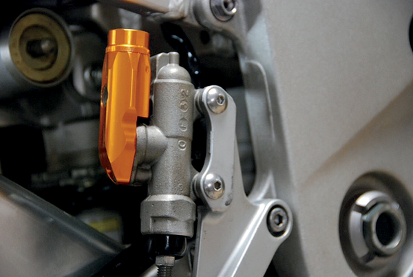 Integrated Rear Brake Reservoir Gold, 1, nordicamoto.ro
