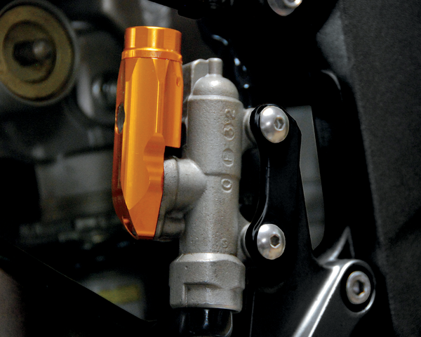 Integrated Rear Brake Reservoir Gold, 2, nordicamoto.ro