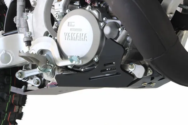 AXP Racing Xtrem motorvédő a Yamaha YZ 250/Fantic XE 300 modellekhez – fekete, 2, nordicamoto.ro