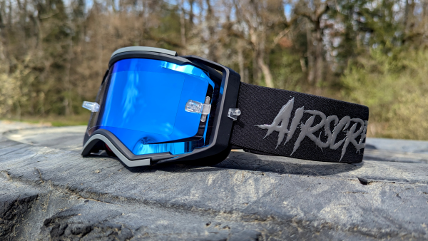 AirScreen eső- és sárvédő kiegészítő – univerzális, víztaszító lencsefólia (50 mm), átlátszó, 3, nordicamoto.ro