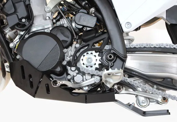 AXP Racing Xtrem motorvédő KTM/Husqvarna/Gas Gas 250/300 kétütemű modellekhez (2023–2027), fekete, 3, nordicamoto.ro