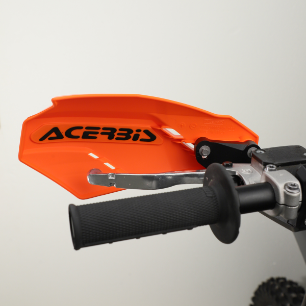 Acerbis Linear kormányvédő, fekete/fehér, 31, nordicamoto.ro