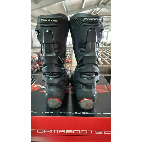 Cizme sport/touring FORMA PHANTOM - Produs RESIGILAT Negru 44, 6, nordicamoto.ro