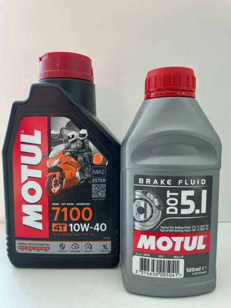 Motul 7100 10W40 négyütemű motorolaj 1 l + Motul DOT 5.1 fékfolyadék 0,5 l akciós csomag, 1, nordicamoto.ro