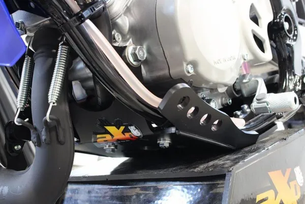 AXP Racing Yamaha YZ 65 (2018–2026) fekete motorvédő, 4, nordicamoto.ro