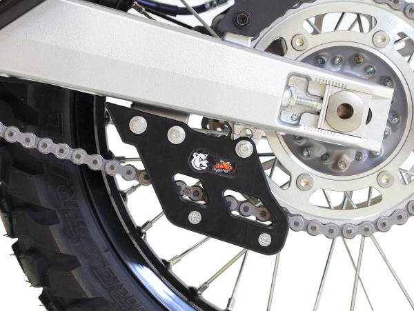 AXP Racing Suzuki DR-Z4S '25–'26 fekete láncvezető, 3, nordicamoto.ro