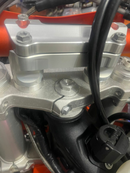 Fm-Parts kormányemelők KTM/HSQ/GG modellekhez, 2024–2025, 20 mm, 2, nordicamoto.ro