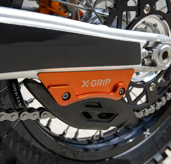 Alumínium láncvédő KTM/Husqvarna/Gas Gas 2024 TBI X-Grip fekete, 5, nordicamoto.ro