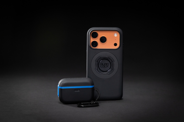 Carcasa Protectie Casti Quad Lock AirPods Pro 4, 4, nordicamoto.ro