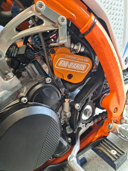 Fm-Parts TPS-érzékelő védőburkolat KTM/HSQ/GasGas 250/300 TBI 2024-es modellekhez, fekete, 13, nordicamoto.ro