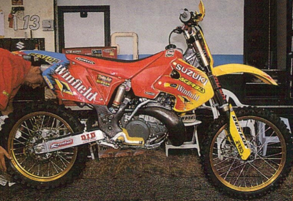 Seatcover Team Suzuki Red, 2, nordicamoto.ro
