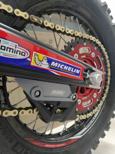 FM-Parts láncvédő KTM/HUSQVARNA 2020–2023-as modellekhez, narancssárga, 2, nordicamoto.ro