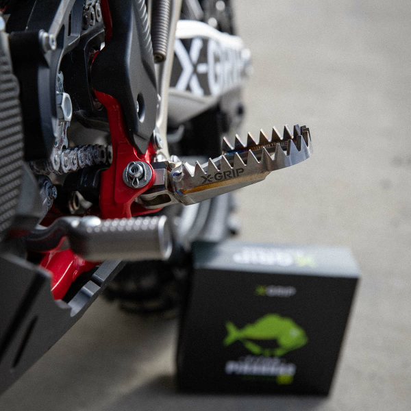 Titanium X-Grip Piranhas lépcsők, 4, nordicamoto.ro