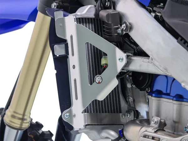 AXP Racing hűtővédő a Yamaha YZ 250F/450F/FX '23–'26 modellekhez, ezüst színű, 3, nordicamoto.ro