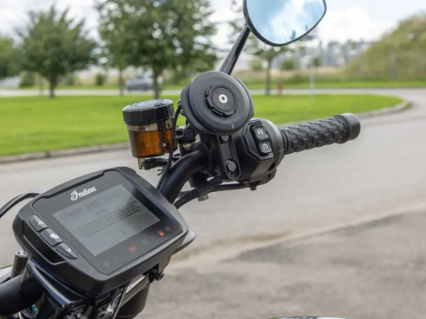 Quad Lock mobiltelefon-tartó a kuplung-/fékkarra, 7, nordicamoto.ro