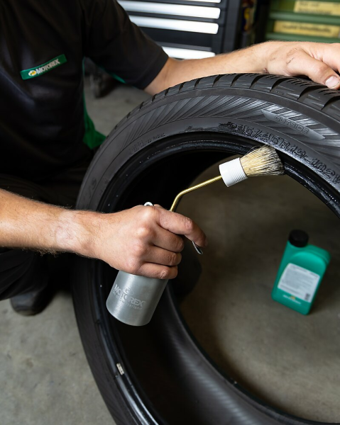 Motorex gumiabroncs-felszerelő folyadék – 1 l, 5, nordicamoto.ro