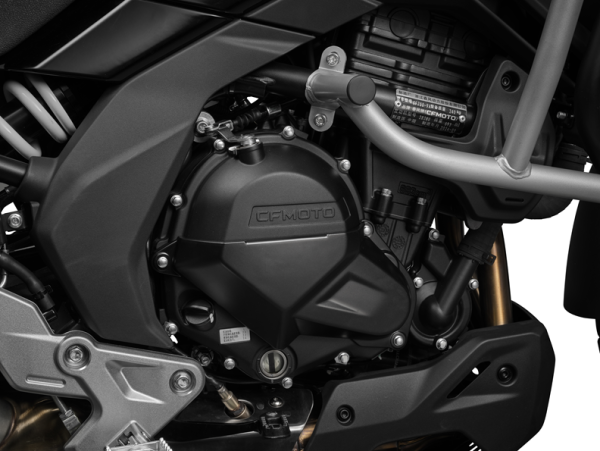 CFMOTO 700MT MOTORVÉDŐ FEDÉL – FEKETE, 3, nordicamoto.ro