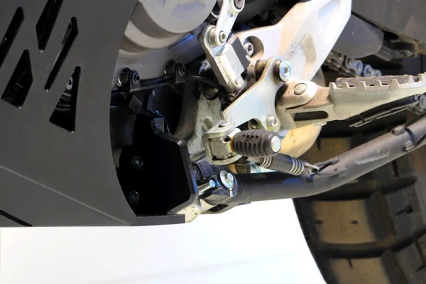 AXP Racing Adventure Ducati DesertX 950 '22–'23 fekete karosszéria, 4, nordicamoto.ro