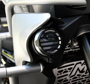 CFMOTO 800MT / 800MT ES MOTOROS KISFÉNYSZÓRÓ VÉDELEM – FEKETE, 5, nordicamoto.ro