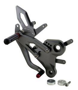 ÁLLÍTHATÓ JOBB OLDALI REARSET 450SR/450SR-S – FEKETE CFMOTO