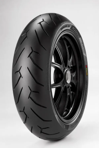 Első gumiabroncs: 120/70-17 Pirelli Diablo Rosso II, 2, nordicamoto.ro