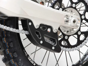 AXP Racing láncvezető KTM/Husqvarna/GasGas modellekhez (2023–2027), fekete, 3, nordicamoto.ro