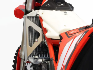 AXP Racing Beta Xtrainer 250/300 (2016–2026) alumínium hűtővédő, 5, nordicamoto.ro
