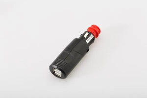 USB-s kettős töltőaljzat univerzális csatlakozóval